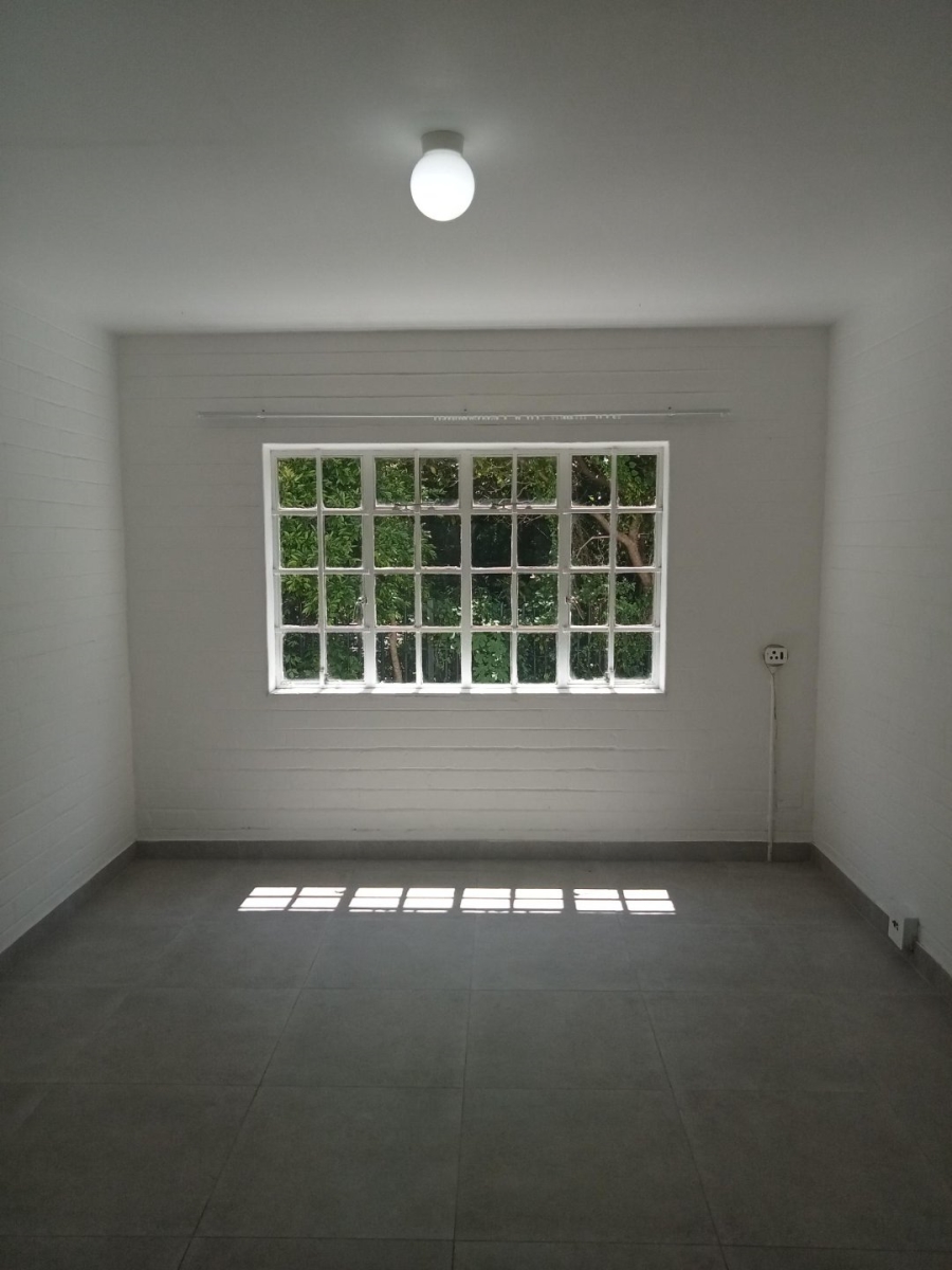 1 Bedroom Property for Sale in Newlands Western Cape